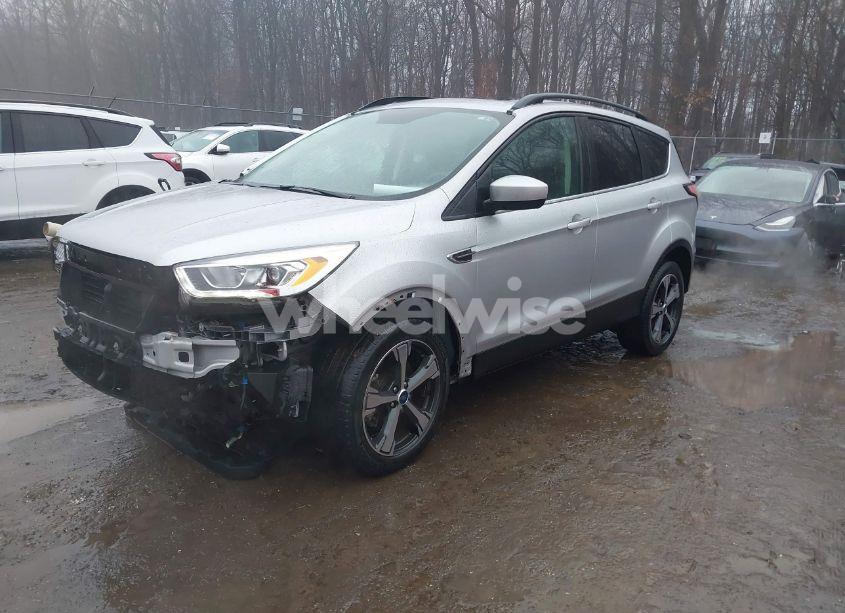 Photo 2 of 2018 Ford Escape SEL (VIN 1FMCU9HD9JUC77832)