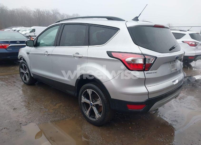Photo 3 of 2018 Ford Escape SEL (VIN 1FMCU9HD9JUC77832)