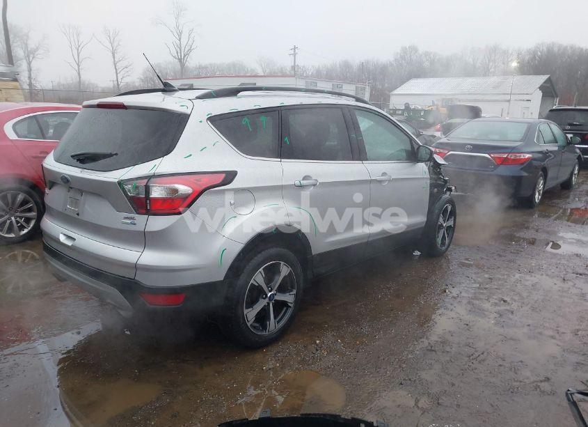 Photo 4 of 2018 Ford Escape SEL (VIN 1FMCU9HD9JUC77832)