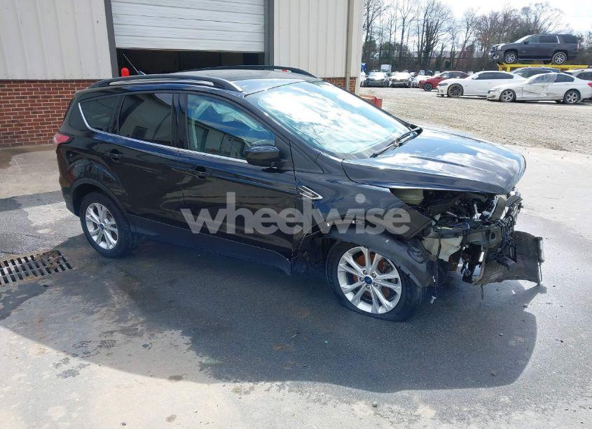 2018 Ford Escape SEL (VIN 1FMCU9HD9JUD17181) main photo