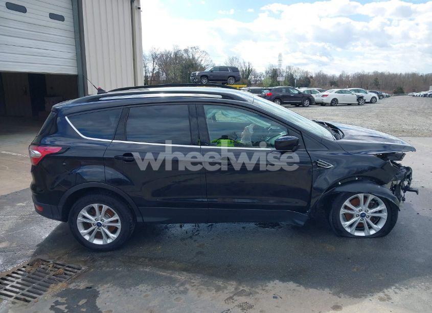Photo 13 of 2018 Ford Escape SEL (VIN 1FMCU9HD9JUD17181)
