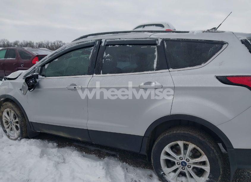 Photo 14 of 2019 Ford Escape SEL (VIN 1FMCU9HD9KUA69483)