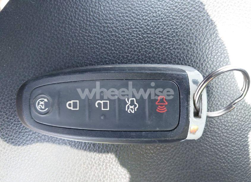 Photo 11 of 2019 Ford Escape SEL (VIN 1FMCU9HD9KUB73827)