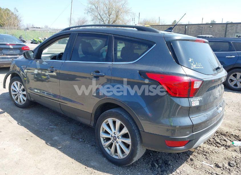 Photo 3 of 2019 Ford Escape SEL (VIN 1FMCU9HD9KUB73827)