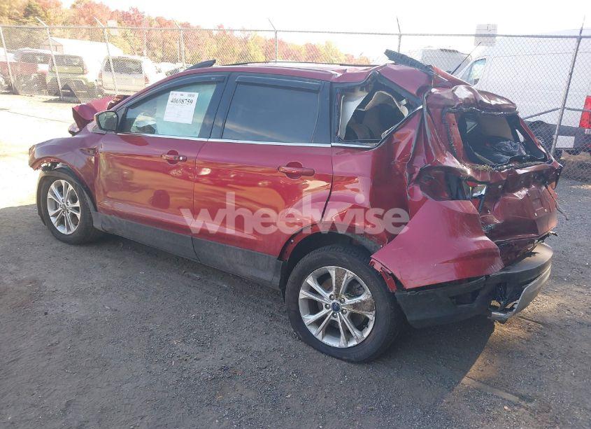 Photo 3 of 2019 Ford Escape SEL (VIN 1FMCU9HD9KUB77134)