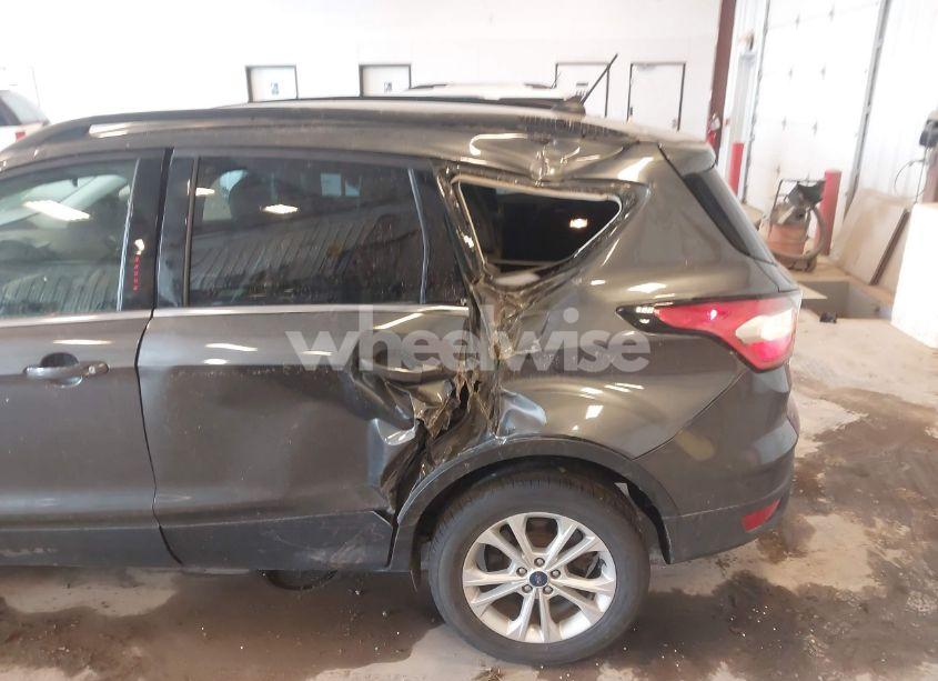 Photo 6 of 2018 Ford Escape SEL (VIN 1FMCU9HDXJUA96450)