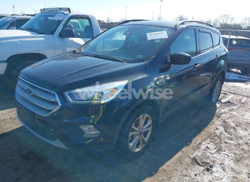 Photo 2 of 2018 Ford Escape SEL (VIN 1FMCU9HDXJUB15921)