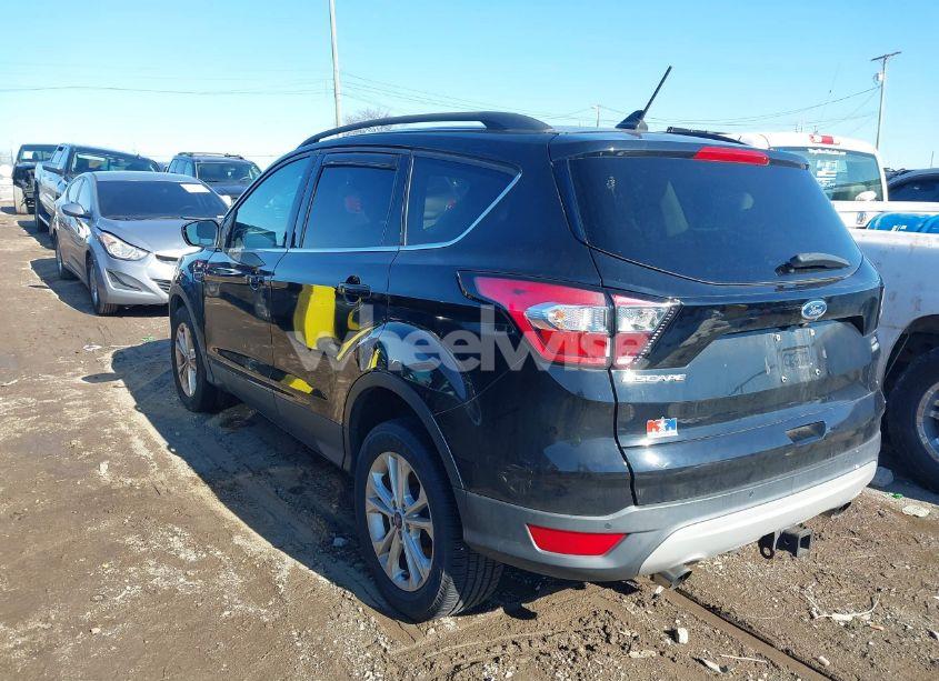 Photo 3 of 2018 Ford Escape SEL (VIN 1FMCU9HDXJUB15921)