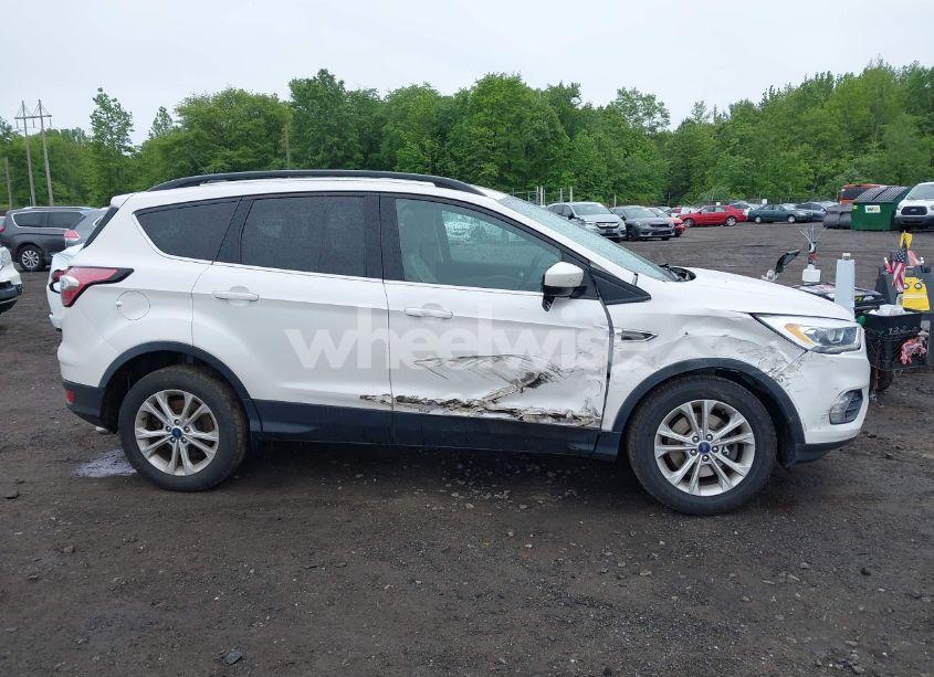Photo 13 of 2018 Ford Escape SEL (VIN 1FMCU9HDXJUC25044)