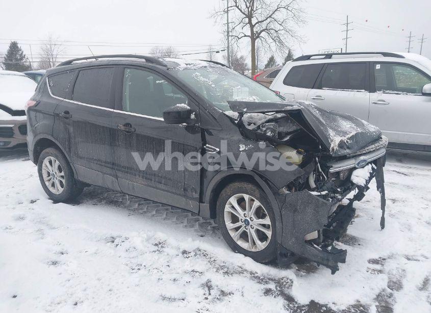 2018 Ford Escape SEL (VIN 1FMCU9HDXJUD49024) main photo