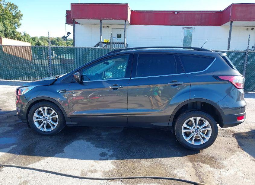 Photo 15 of 2018 Ford Escape SEL (VIN 1FMCU9HDXJUD61495)