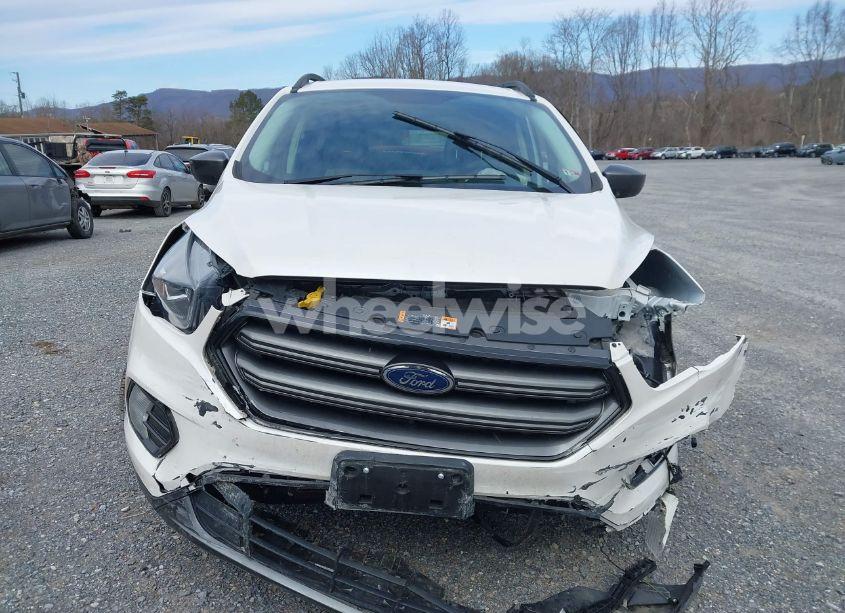 Photo 13 of 2019 Ford Escape SEL (VIN 1FMCU9HDXKUA37321)