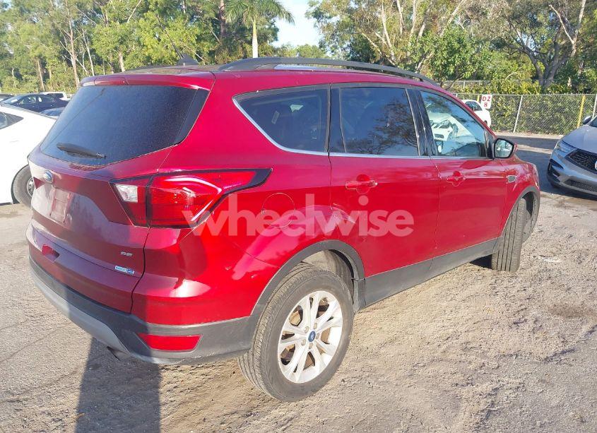 Photo 4 of 2019 Ford Escape SEL (VIN 1FMCU9HDXKUA60016)