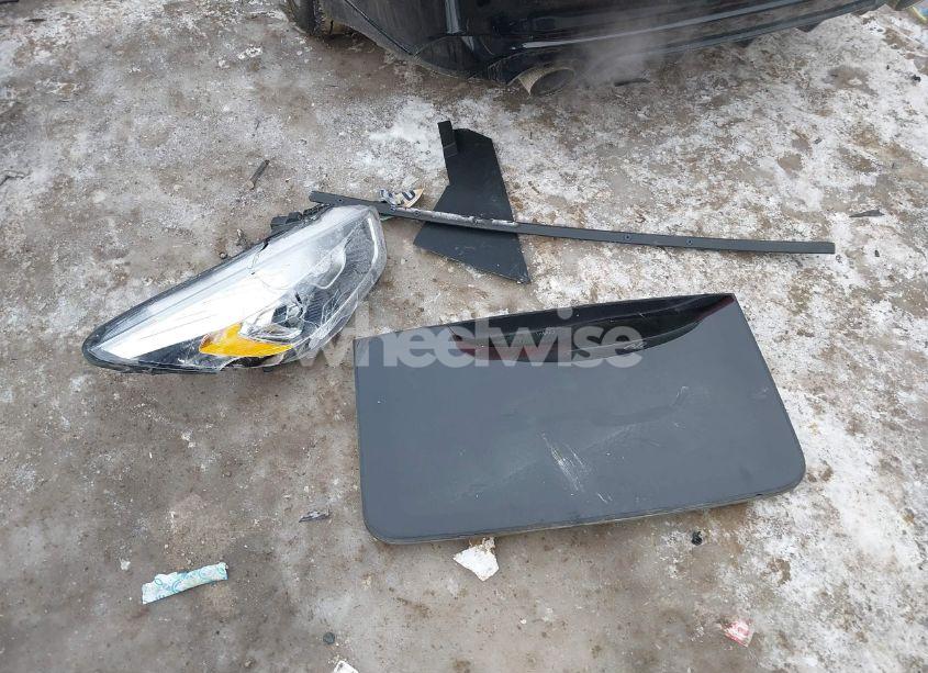 Photo 12 of 2019 Ford Escape SEL (VIN 1FMCU9HDXKUB51786)