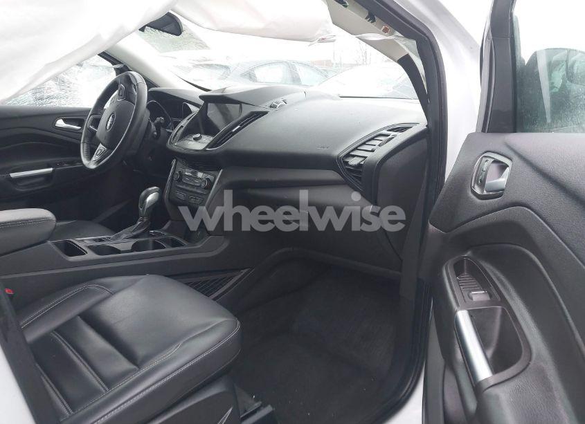 Photo 5 of 2019 Ford Escape SEL (VIN 1FMCU9HDXKUB51786)