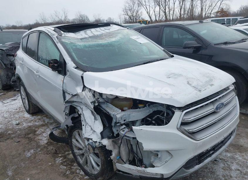 Photo 6 of 2019 Ford Escape SEL (VIN 1FMCU9HDXKUB51786)