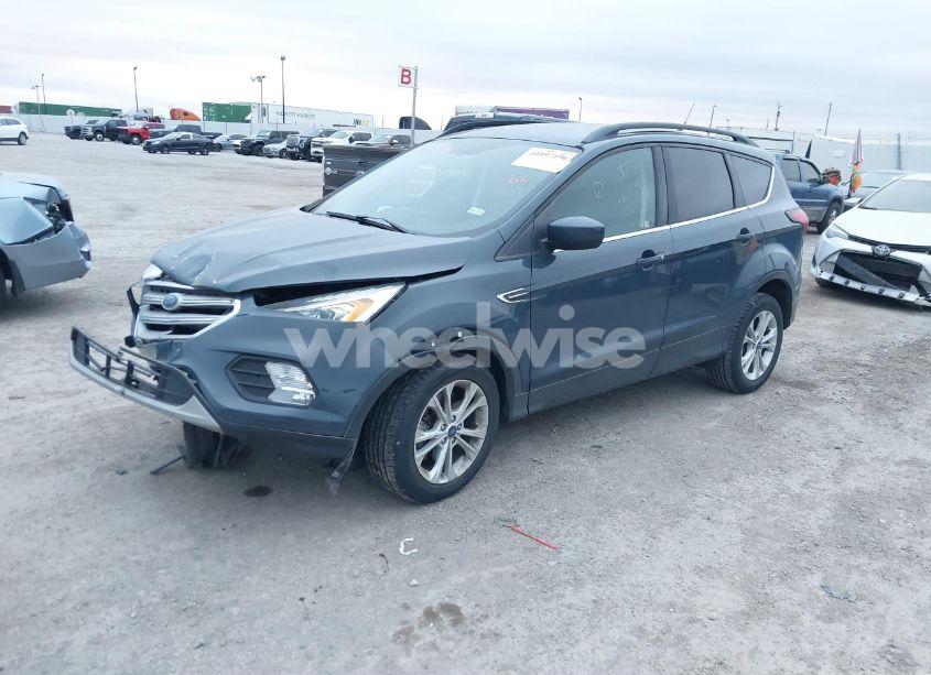 Photo 2 of 2019 Ford Escape SEL (VIN 1FMCU9HDXKUC01456)