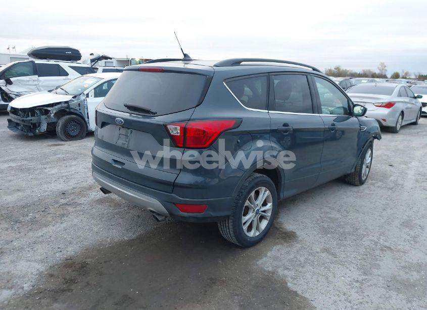 Photo 4 of 2019 Ford Escape SEL (VIN 1FMCU9HDXKUC01456)