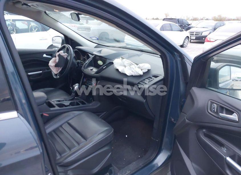 Photo 5 of 2019 Ford Escape SEL (VIN 1FMCU9HDXKUC01456)