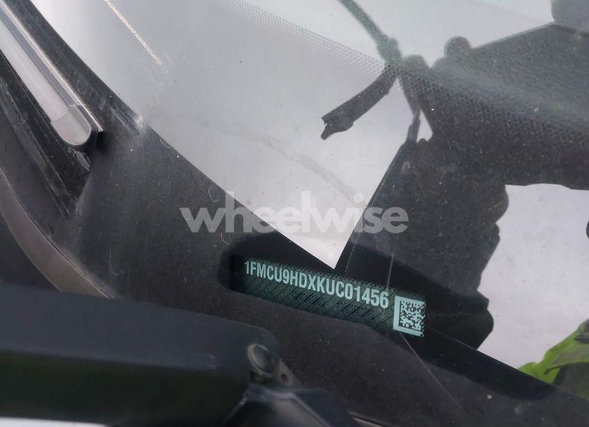 Photo 9 of 2019 Ford Escape SEL (VIN 1FMCU9HDXKUC01456)