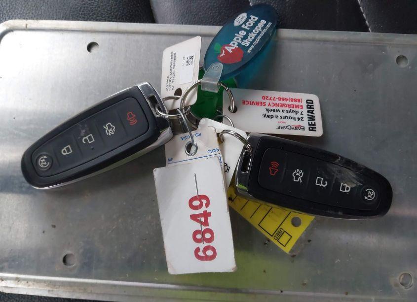 Photo 11 of 2013 Ford Escape SEL (VIN 1FMCU9HX0DUB39949)