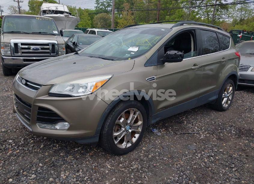 Photo 2 of 2013 Ford Escape SEL (VIN 1FMCU9HX3DUB79409)