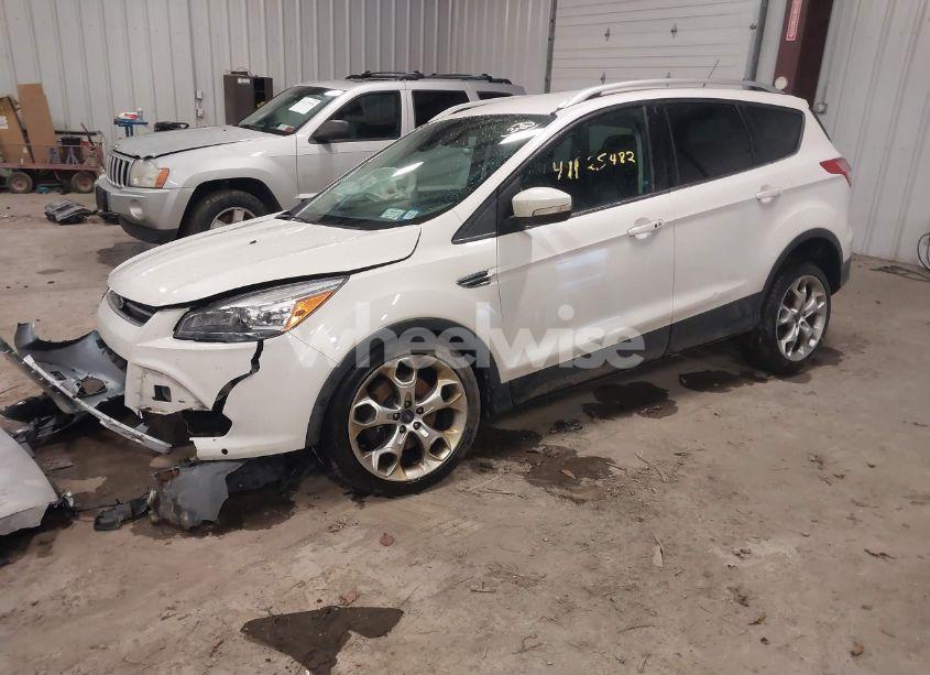 Photo 2 of 2014 Ford Escape TITANIUM (VIN 1FMCU9J90EUA26824)