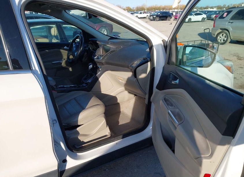 Photo 5 of 2014 Ford Escape TITANIUM (VIN 1FMCU9J90EUB45098)
