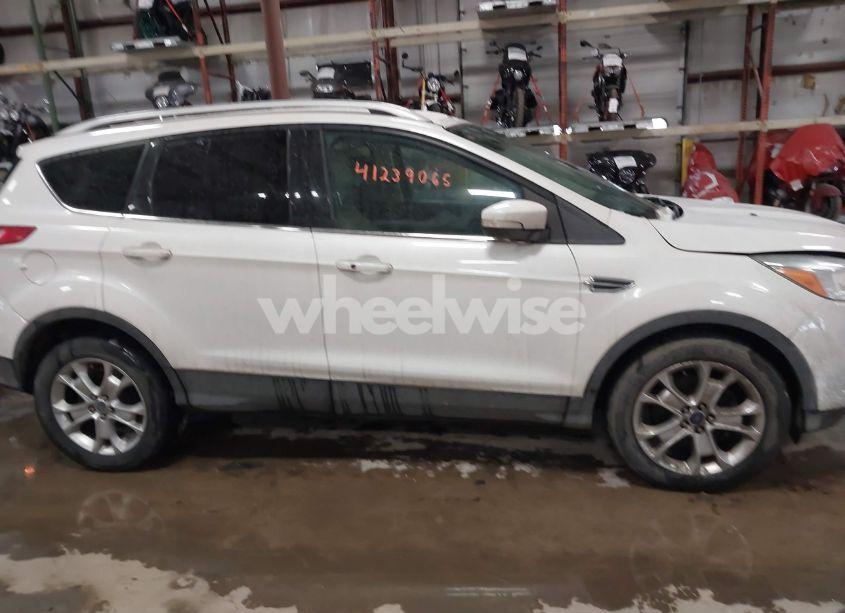 Photo 13 of 2014 Ford Escape TITANIUM (VIN 1FMCU9J90EUD65034)