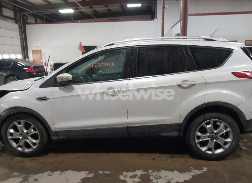 Photo 14 of 2014 Ford Escape TITANIUM (VIN 1FMCU9J90EUD65034)