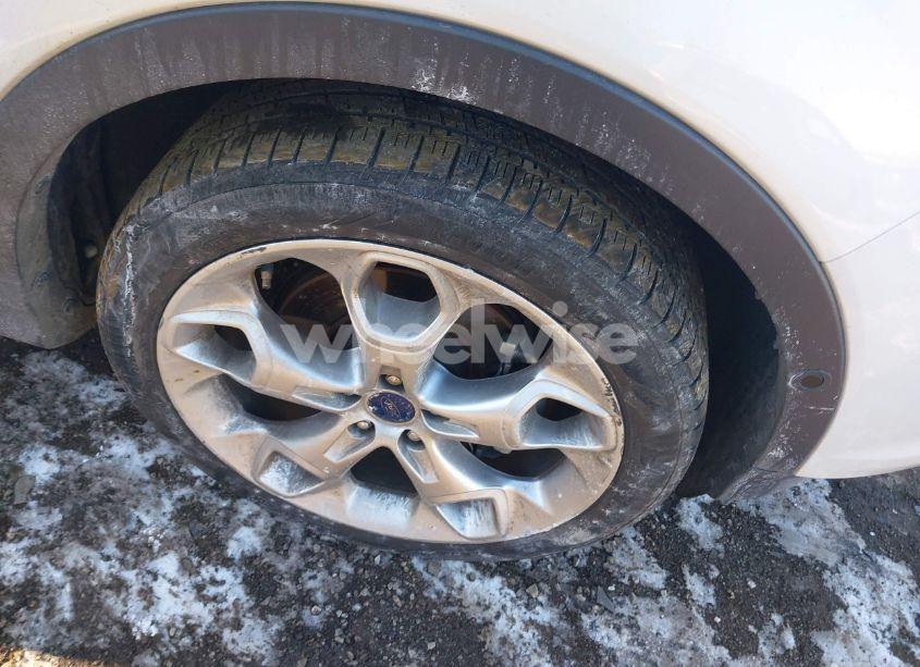 Photo 12 of 2016 Ford Escape TITANIUM (VIN 1FMCU9J90GUA25675)