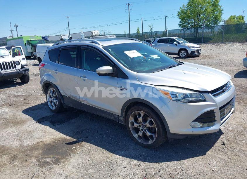2016 Ford Escape TITANIUM (VIN 1FMCU9J90GUA25739) main photo