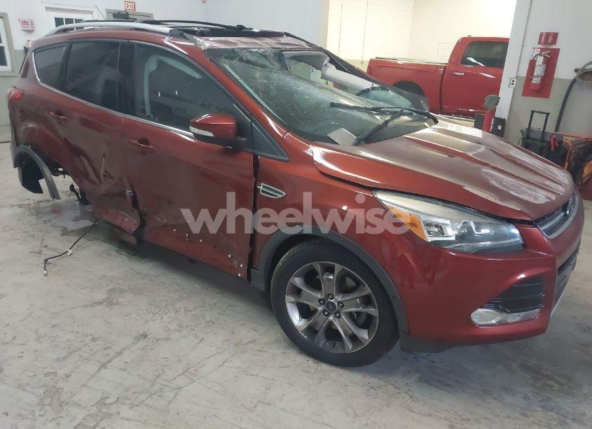 2016 Ford Escape TITANIUM (VIN 1FMCU9J90GUB18499) main photo