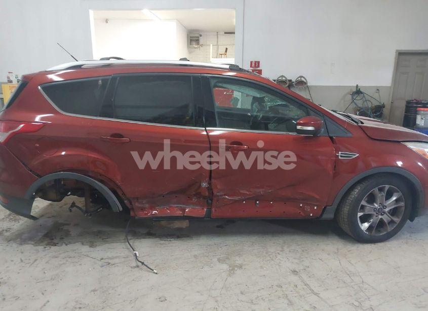 Photo 13 of 2016 Ford Escape TITANIUM (VIN 1FMCU9J90GUB18499)