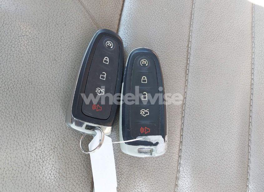 Photo 11 of 2016 Ford Escape TITANIUM (VIN 1FMCU9J90GUB35593)