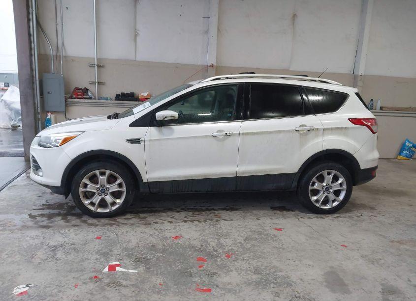 Photo 14 of 2016 Ford Escape TITANIUM (VIN 1FMCU9J90GUC44717)