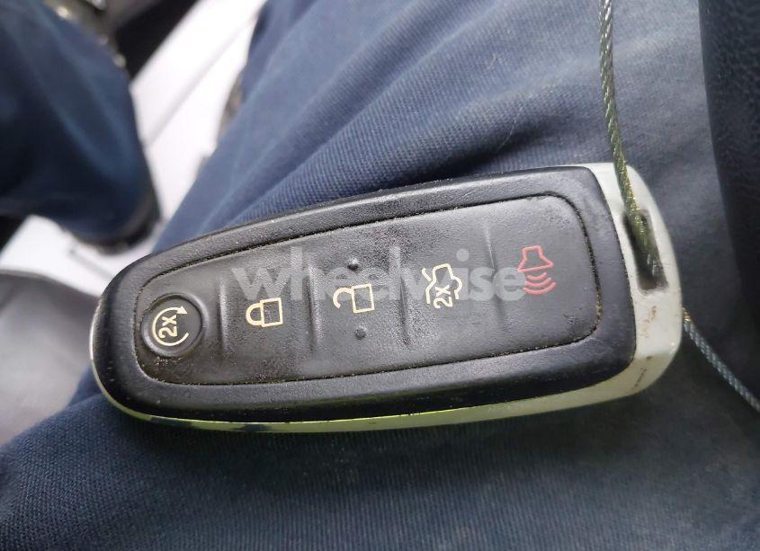 Photo 11 of 2017 Ford Escape TITANIUM (VIN 1FMCU9J90HUB43453)