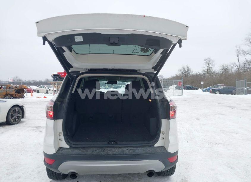 Photo 17 of 2017 Ford Escape TITANIUM (VIN 1FMCU9J90HUB43453)