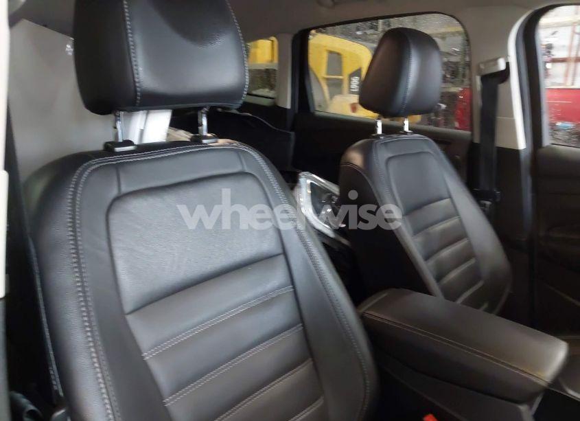 Photo 8 of 2017 Ford Escape TITANIUM (VIN 1FMCU9J90HUD09731)