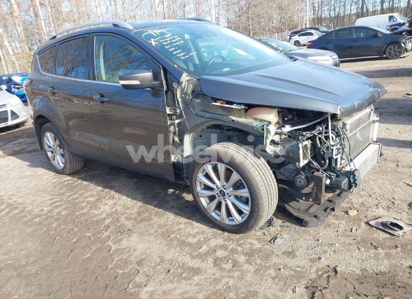 2017 Ford Escape TITANIUM (VIN 1FMCU9J90HUD55656) main photo