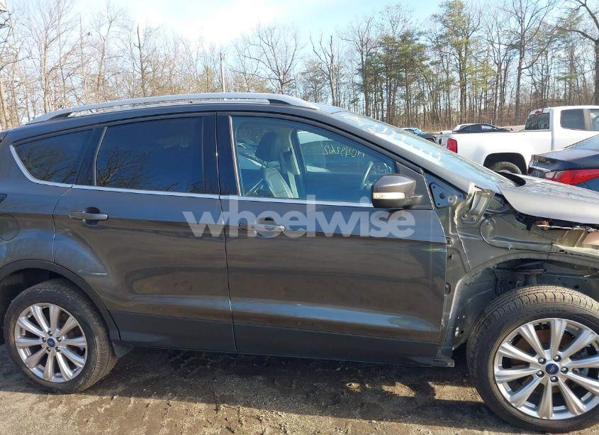 Photo 13 of 2017 Ford Escape TITANIUM (VIN 1FMCU9J90HUD55656)