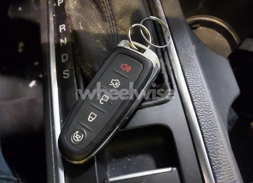 Photo 11 of 2018 Ford Escape TITANIUM (VIN 1FMCU9J90JUA33623)