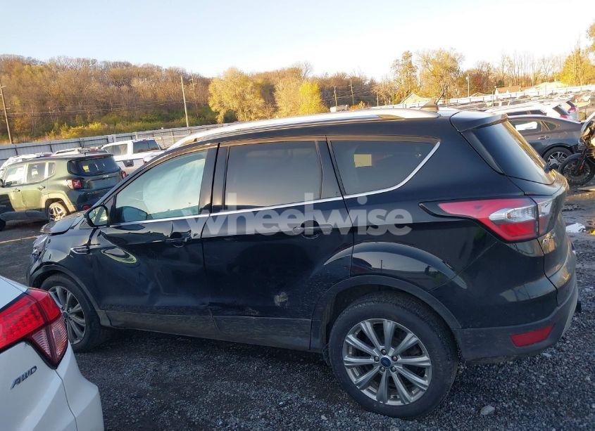 Photo 14 of 2018 Ford Escape TITANIUM (VIN 1FMCU9J90JUD59664)