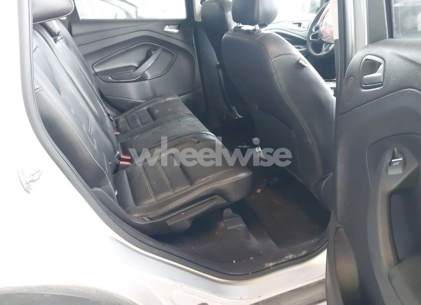 Photo 8 of 2019 Ford Escape TITANIUM (VIN 1FMCU9J90KUC04615)