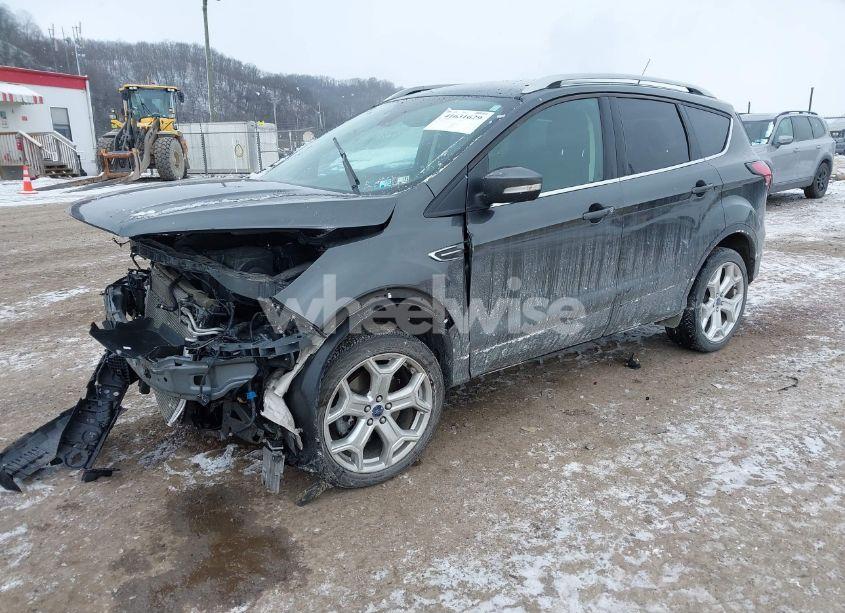 Photo 2 of 2019 Ford Escape TITANIUM (VIN 1FMCU9J90KUC49179)