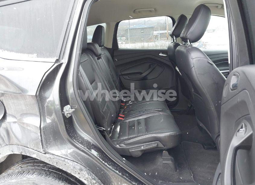 Photo 8 of 2019 Ford Escape TITANIUM (VIN 1FMCU9J90KUC49179)