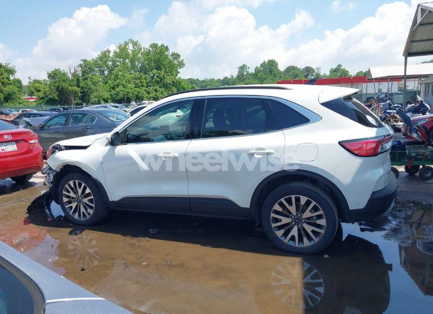 Photo 14 of 2020 Ford Escape TITANIUM (VIN 1FMCU9J90LUA39747)