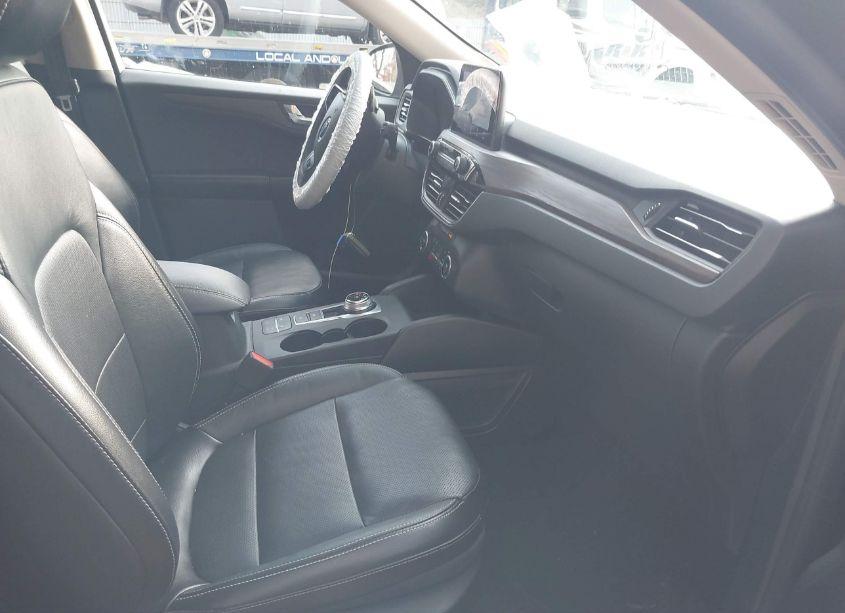 Photo 5 of 2020 Ford Escape TITANIUM (VIN 1FMCU9J90LUB93858)