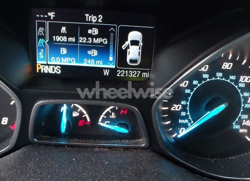 Photo 15 of 2015 Ford Escape TITANIUM (VIN 1FMCU9J91FUB86423)