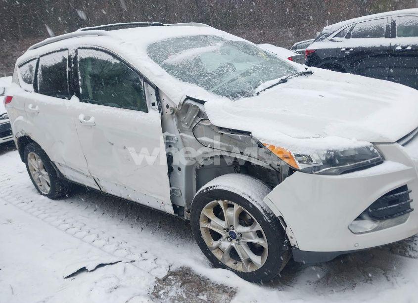 Photo 13 of 2016 Ford Escape TITANIUM (VIN 1FMCU9J91GUC71618)